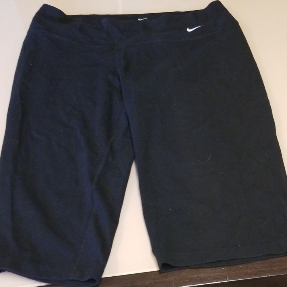 Nike knee length wide leg crop